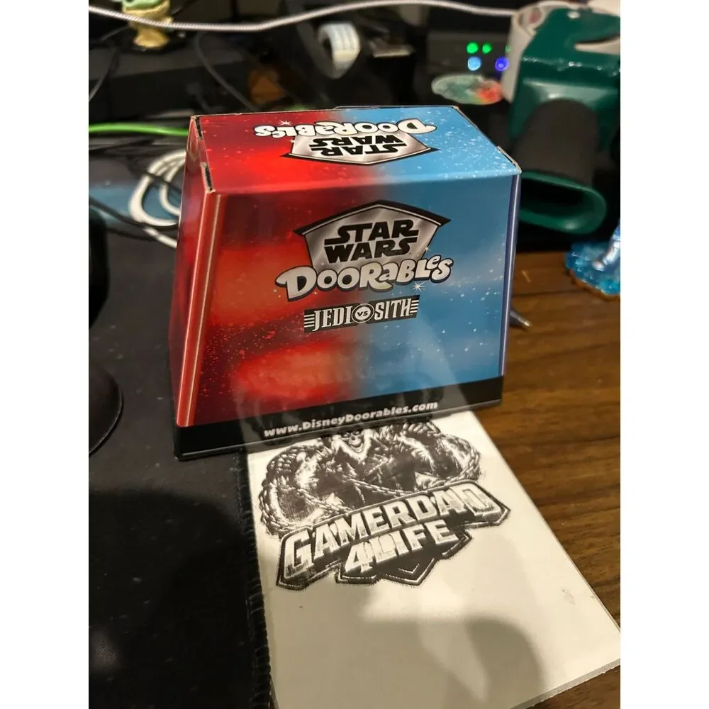 Disney Star Wars Jedi vs. Sith Figure 2-Pack (Luke Skywalker & Darth Vader)